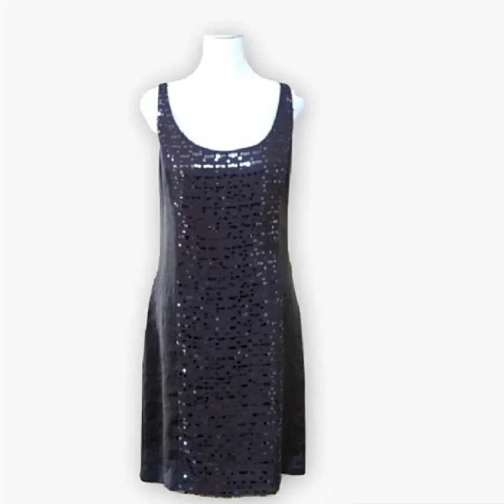 ❤️Last Chance Ann Taylor gray sleeveless sequined evening dress size 8